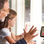 Il nuovo Echo Show 8 di Amazon